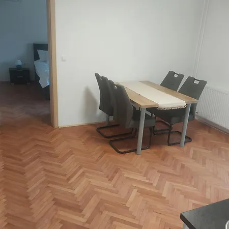 Apartma *